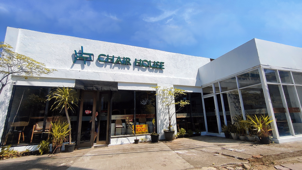 CHAIR HOUSE - SHOWROOM