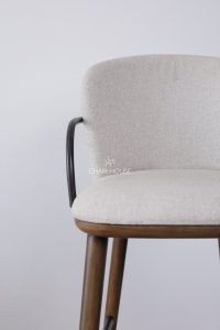 bar stool with armrest (4)